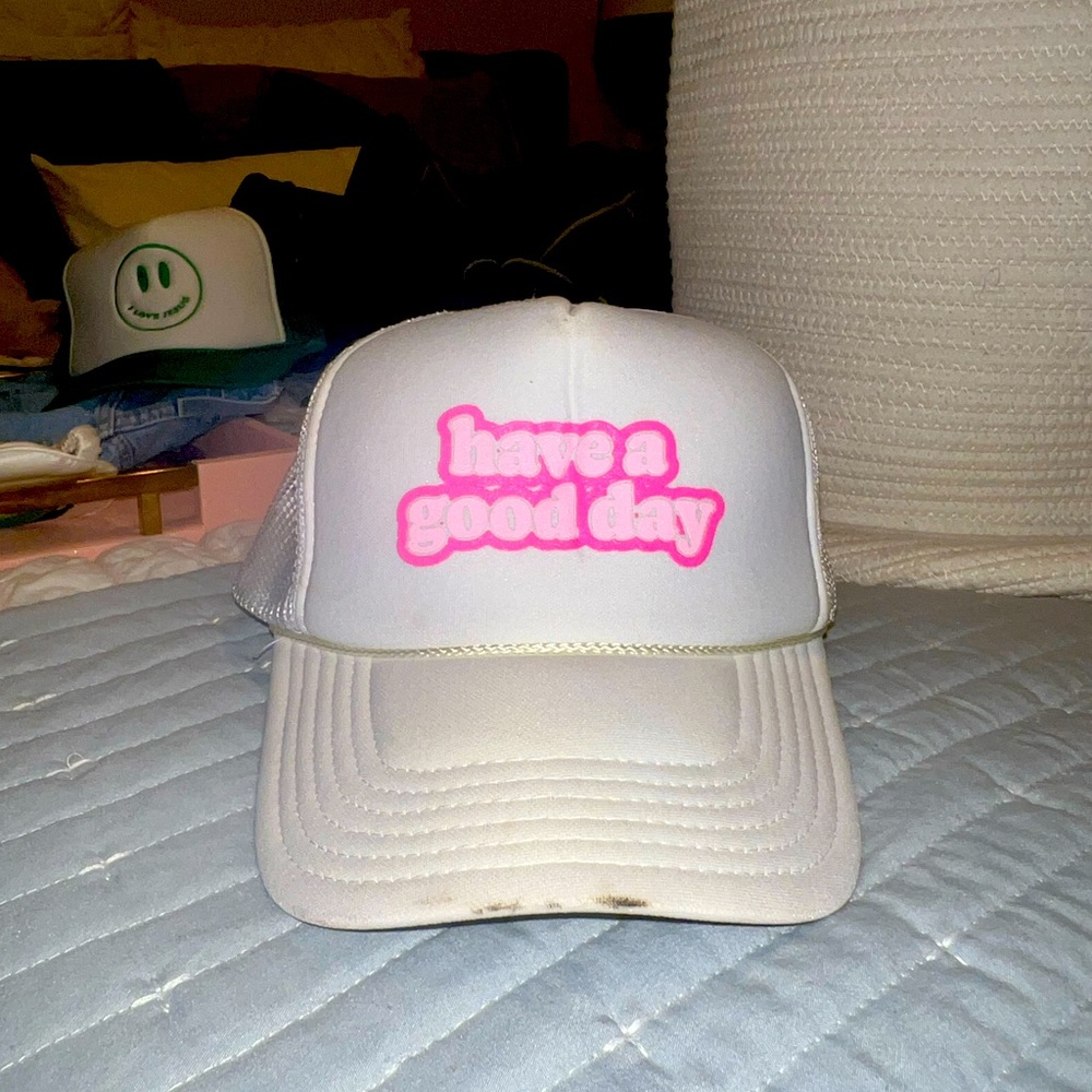 Trucker hat